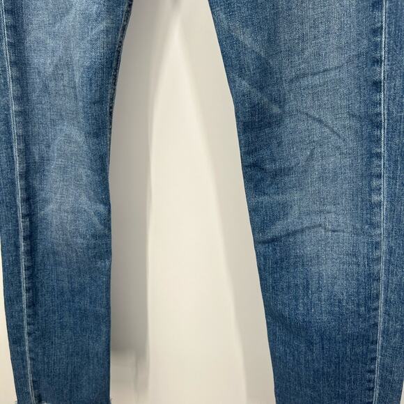 Rag & Bone Dre Capri Low-Rise Slim Boyfriend Jeans in Ambra - Picture 5 of 8